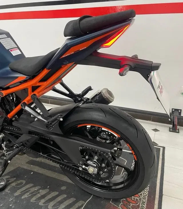 KTM RC 390 10