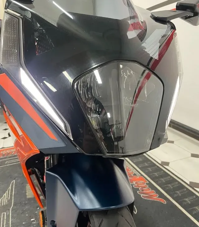 KTM RC 390 8