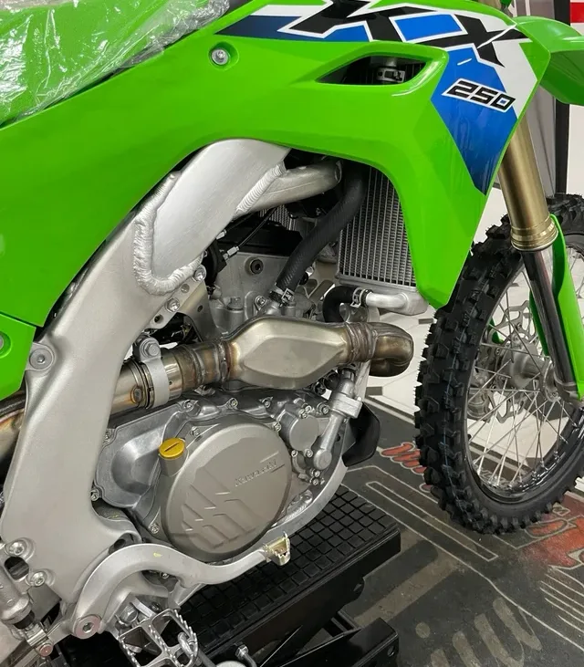 Kawasaki KXF 250 9