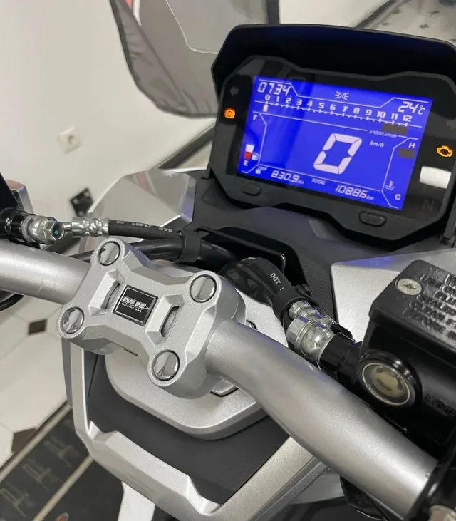 MH VR10 Maxxi scooter 125 10