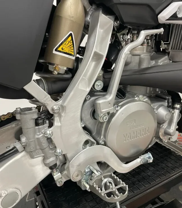 Yamaha YZ 250 cc 70th 6